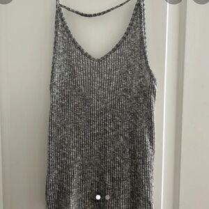 Knit style tank top with v in back